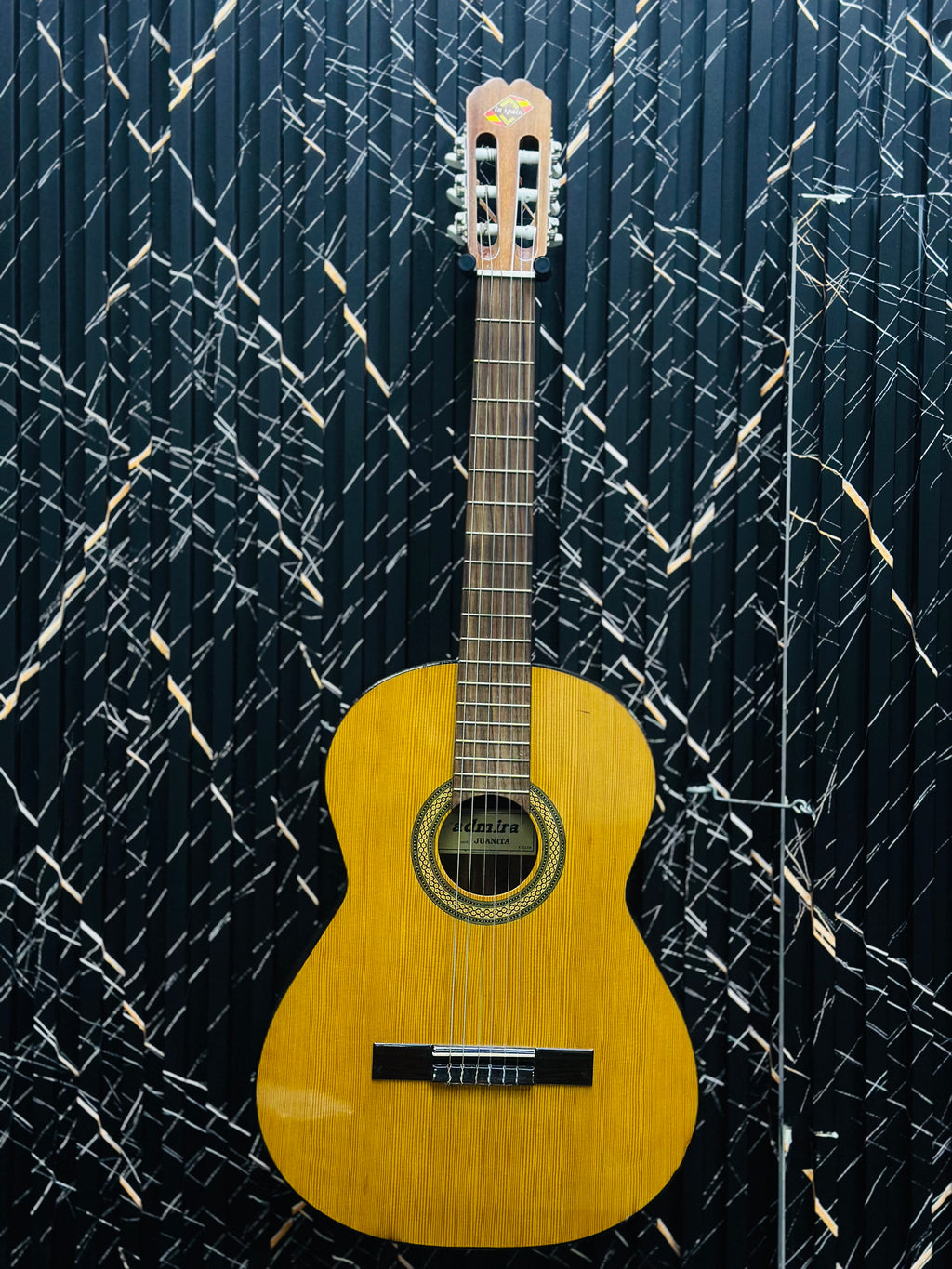✨Guitar Admira (Used -Like new)✨